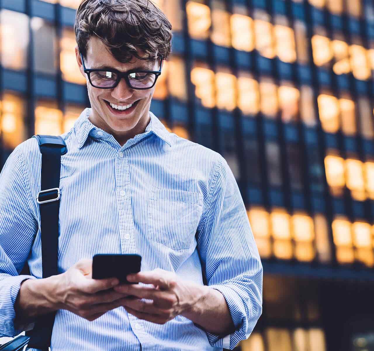 https://akdigitalcampaigns.com/wp-content/uploads/2020/08/service_03-1280x1200.jpg
